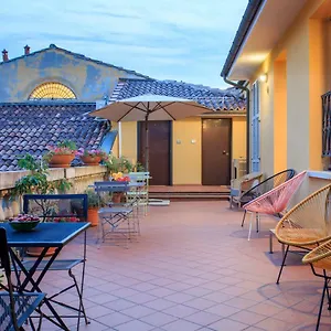 Residence Studio Vita Daire Bolonya