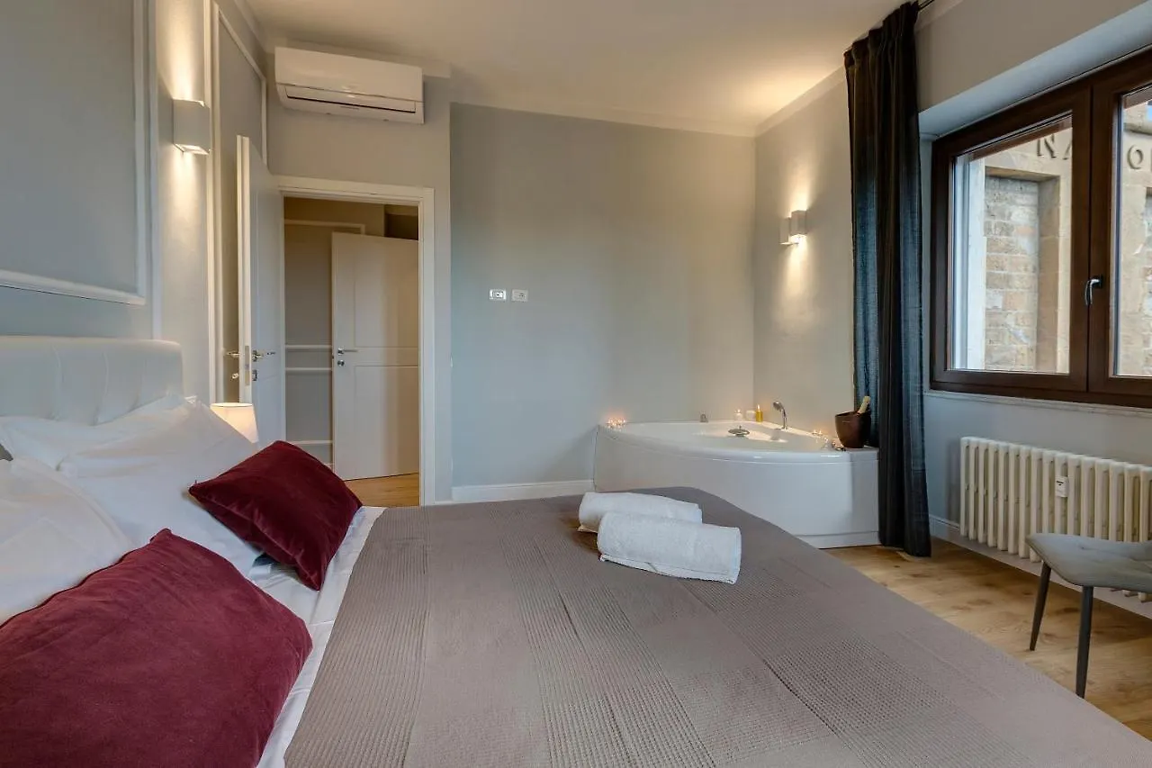 Sleep Tight Florence Suite Italy